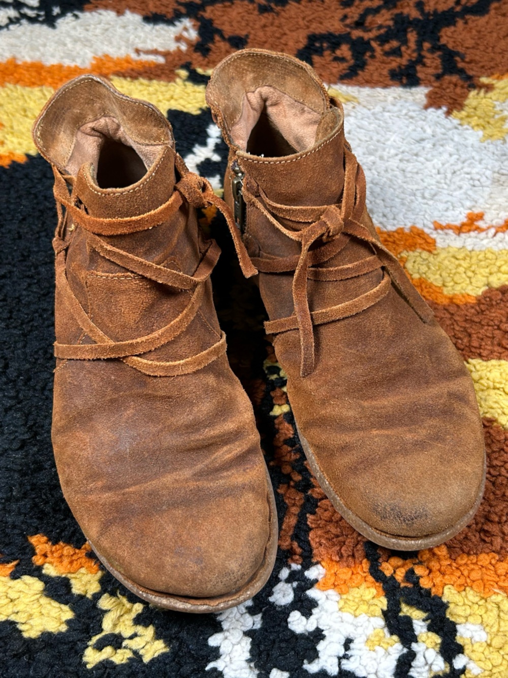 Cool Chick, BORN, suede laced booties!!